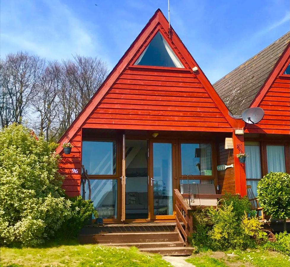 Clifftop Chalet With Pool Deal Zewnętrze zdjęcie